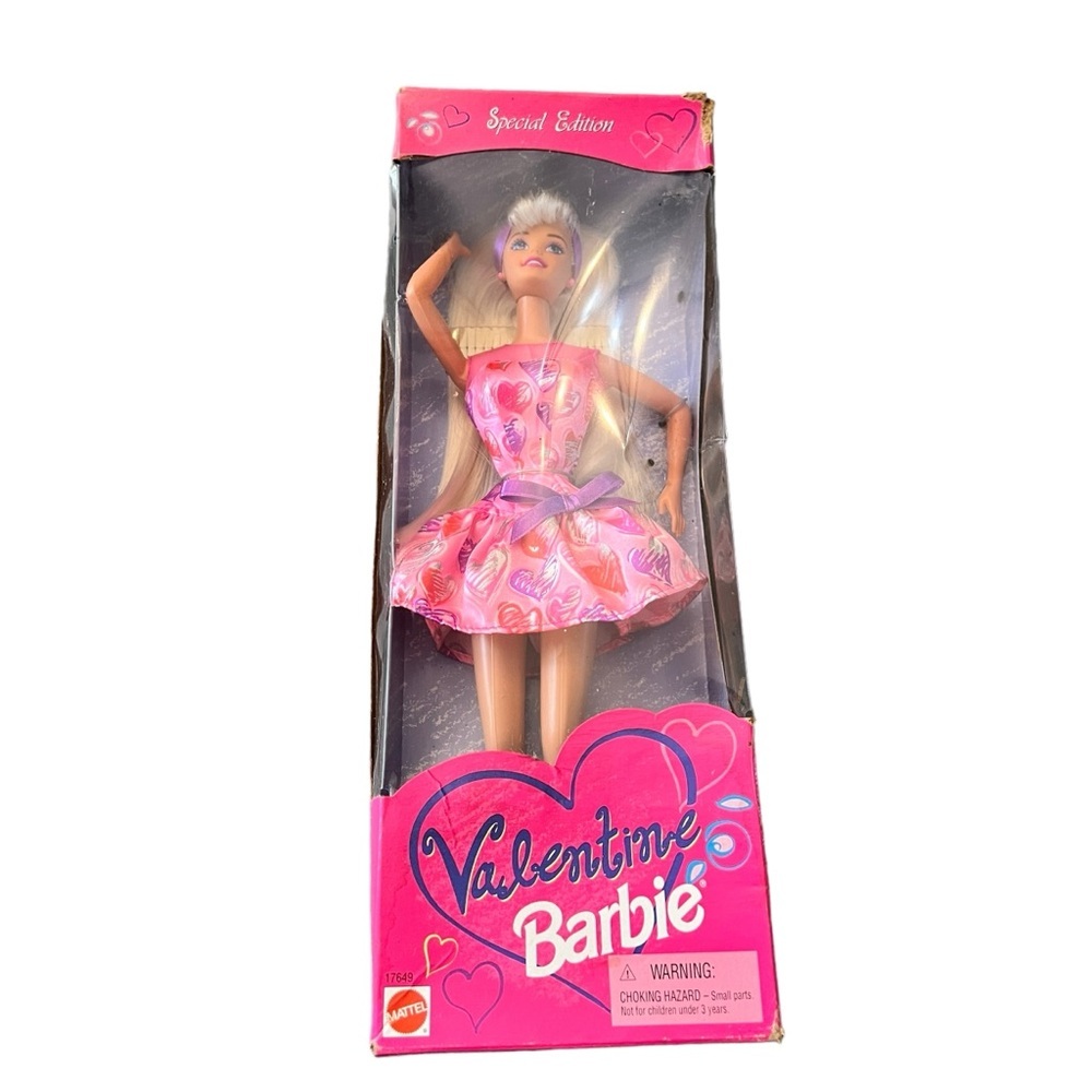 Vintage 1997 Special Edition Valentine Barbie NIB - Picture 1 of 6